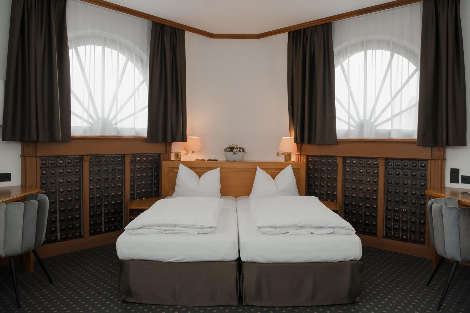 פרייברג Hotel Alekto מראה חיצוני תמונה